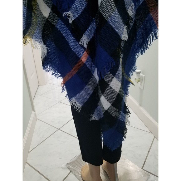 Fashion by Mirabeau Shawl One Size Blue Plaid Raw Hem Fringed Poncho Wraps - Picture 3 of 7